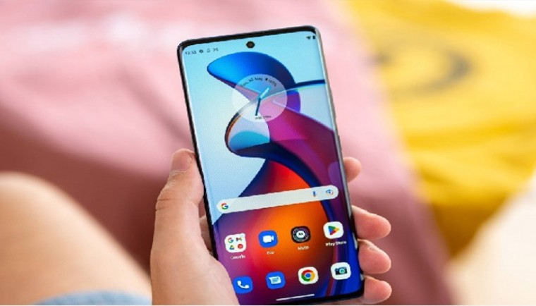 అదిరేటి లుక్ తో...మోటరోలా కొత్త ఫోన్లు