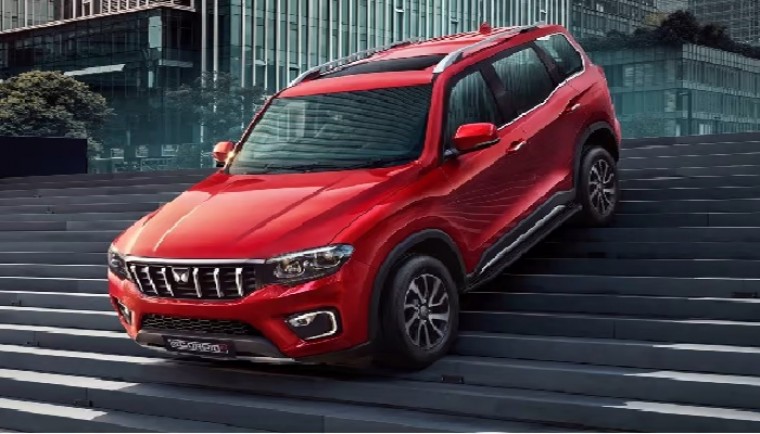 ఆకట్టుకొంటున్న...స్కార్పియో ఎస్ యూవీ