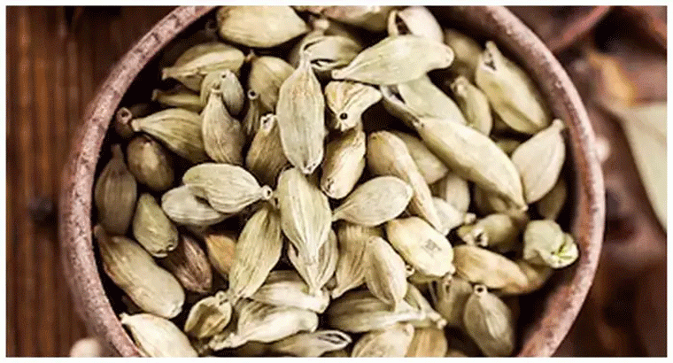 యాలకుల్ని రెగ్యులర్‌గా తీసుకుంటే గుండె సమస్యల్లాంటి సమస్యలు దూరం