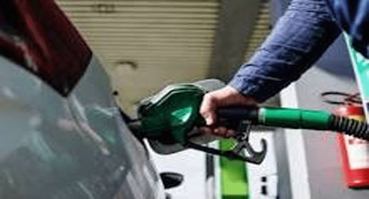  లీటర్ 'పెట్రోల్‌'పై రూ.3 తగ్గింపు.. ఆ బంకుల్లో స్పెషల్ స్కీమ్