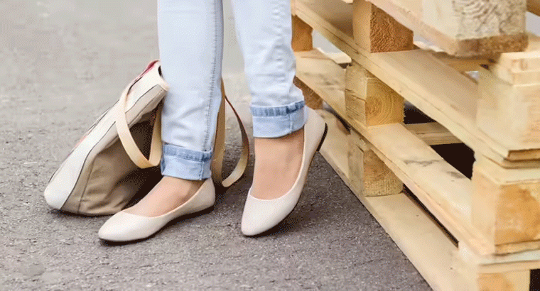 పాదాల ఆకృతిని బట్టి చెప్పులు  సెలెక్ట్ చేసుకోవాలి