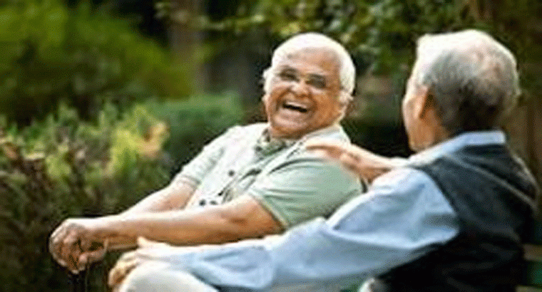 సీనియర్లకు.. 9.5 శాతం రిటర్న్స్ ఇచ్చే 4 స్కీమ్స్ ఇవే!