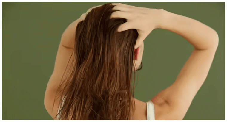 స్ట్రెయిటనర్ వాడకుండానే జుట్టు స్ట్రెయిట్‌గా మారాలా,,,,అయితే ఇలా చేయండి