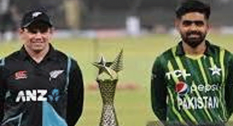 పేస్ బౌలింగ్ వేస్తుండగా పవర్ కట్