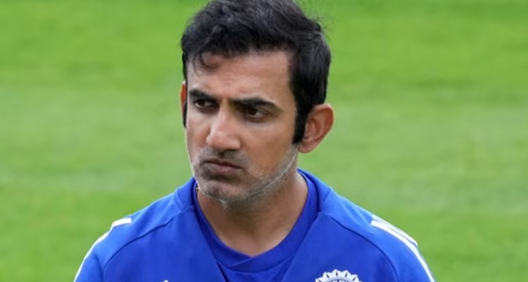 టీమిండియా టెస్టు వైఫల్యాలు..  గౌతమ్ గంభీర్‌పై విమర్శల వర్షం
