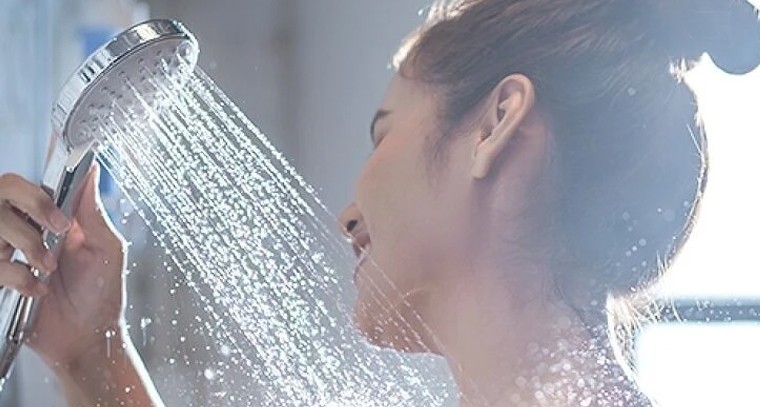 బాత్రూమ్‌లో జాగ్రత్త! మీరు చేసే ఈ చిన్న పొరపాట్లు ఆరోగ్యానికి ప్రమాదకరం!

