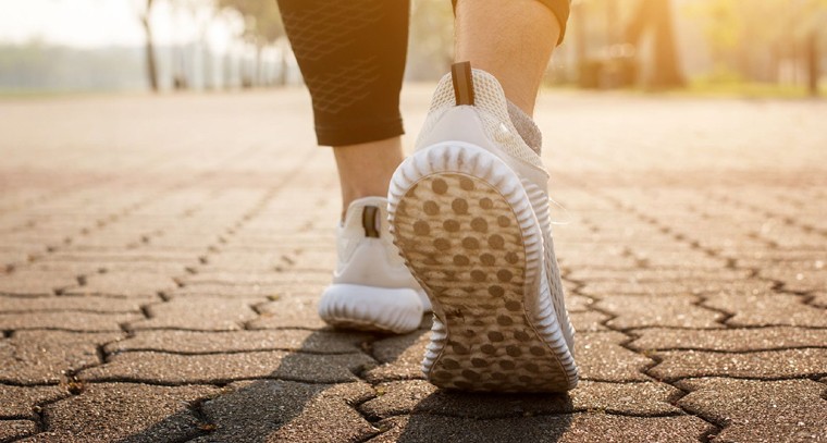 రాత్రి భోజనం తర్వాత నడక.. ఆరోగ్యానికి సులభమైన మార్గం

