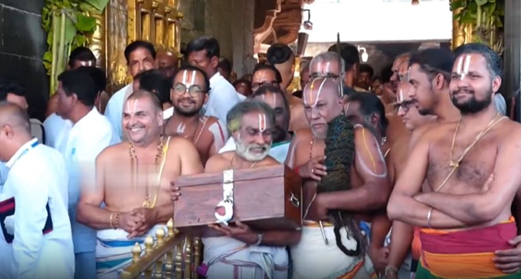 చంద్రగ్రహణం కారణంగా తిరుమల, భద్రాచలం ఆలయాలు తాత్కాలికంగా మూసివేత..!

