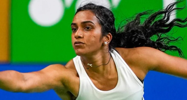 పీవీ సింధు అద్భుత విజయం: చైనా మాస్టర్స్ తొలి రౌండ్ లో జూలీ జాకోబ్‌సెన్‌పై తిరుగులేని ఆధిపత్యం


