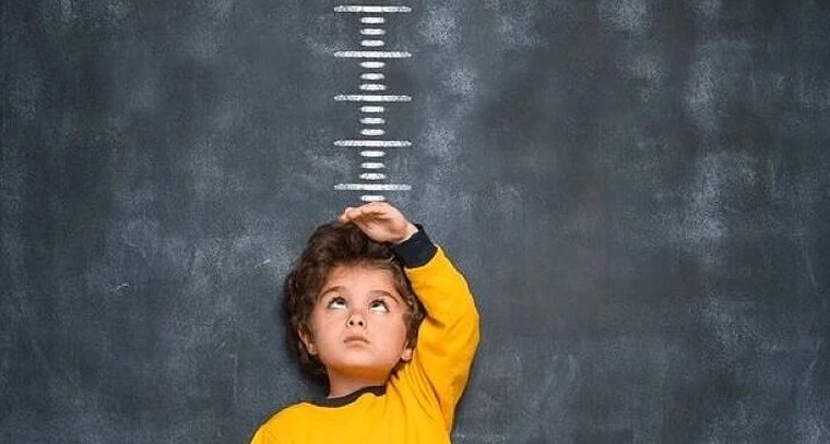 మీ చిన్నారి ఎత్తు సరిగ్గా పెరుగుతున్నారా? WHO ప్రకారం బాలల ఎదుగుదల ప్రమాణాలు!

