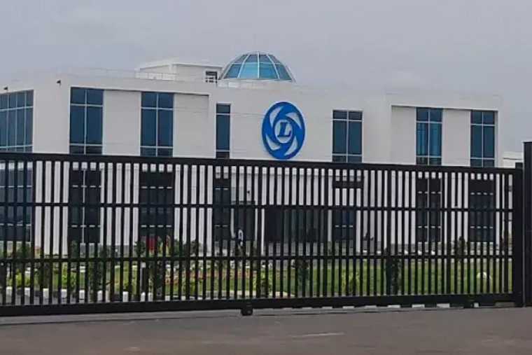 కొత్త బస్సు తయారీ ప్లాంట్‌ను ప్రారంభించిన అశోక్ లేలాండ్... 
