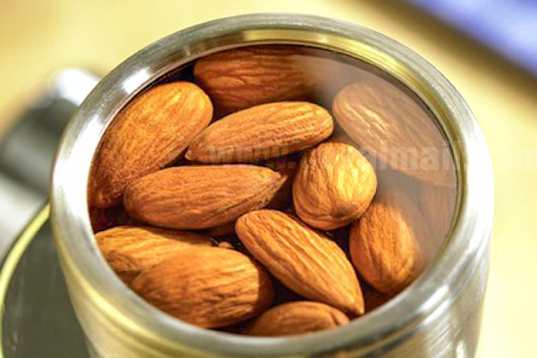 కాలిఫోర్నియా బాదంపప్పులతో హెల్తీ హోలీ.... 