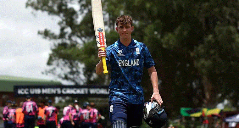 18 ఫోర్లు, 8 సిక్సులతో రికార్డు విజయవంతం!”