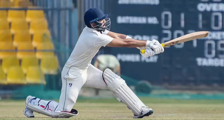 క్రికెట్ కింగ్గా మావీ: కుషాగ్రా రాణించిన డబుల్ సెంచరీ