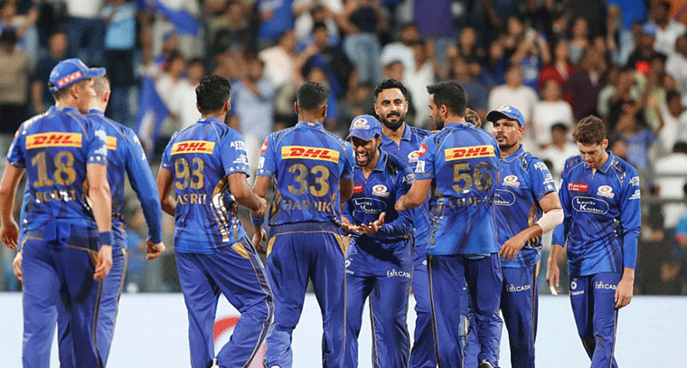 IPL 2026: MI ప్లాన్స్‌కు బ్రేక్.. బుమ్రా సహా కీలక ప్లేయర్లు డౌట్