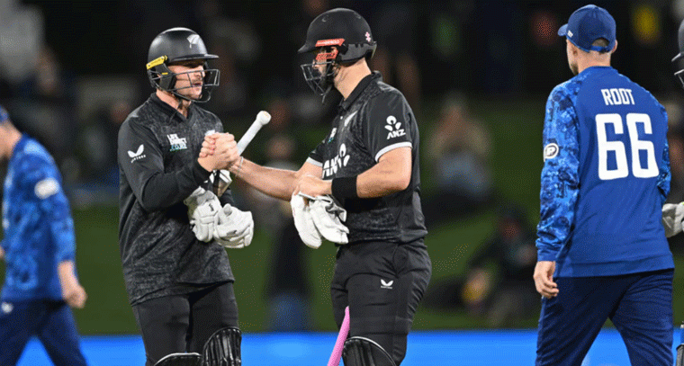 NZ vs ENG: కీలక సమరంలో ఇంగ్లండ్ ఆధిపత్యం.. హ్యాట్రిక్ కొట్టేనా?