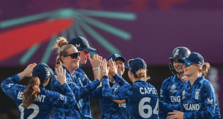 భారత్‌పై ఇంగ్లాండ్ విజయం: మహిళల వరల్డ్ కప్‌లో కీలక విజయంతో దూసుకెళ్లిన ఇంగ్లాండ్