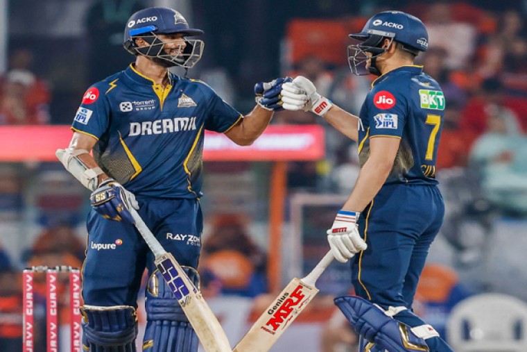  గుజరాత్ టైటాన్స్ పై సన్ రైజర్స్ హైదరాబాద్ ఘోర పరాజయం... 