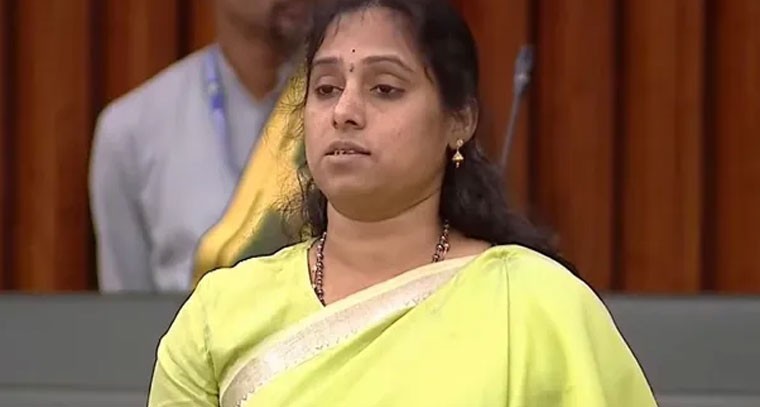 దేవాలయాల పవిత్రత దెబ్బతిన్న సందర్భాలు చూసాం..