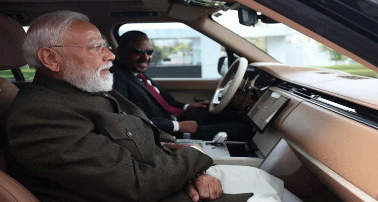 ఇథియోపియాలో అనుకోని ఘట్టం: ప్రధాని మోదీని స్వయంగా కారులో హోటల్‌కు తీసుకెళ్లిన ఆ దేశ ప్రధాని