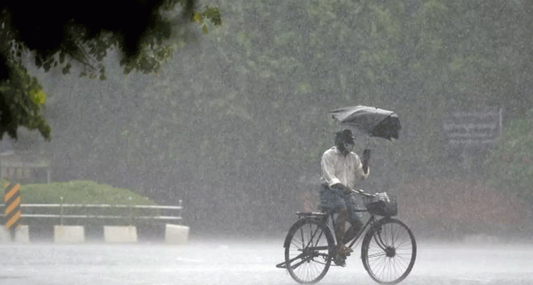 ఏపీ ప్రజలకు అలర్ట్: ఎండల వేడి మధ్య వర్షాల చినుకులు