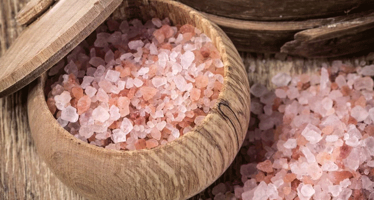 స్నానానికి ముందు ఈ చిన్న పని చేయండి… ఇంట్లో లక్ష్మీదేవి తాండవం చేస్తుంది!