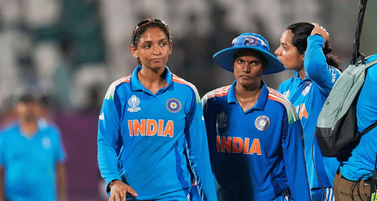 “మా మ్యాచ్ విన్నర్ హర్మన్‌ప్రీత్ కౌర్: ఎందుకు ఆమె పక్కన పెట్టలేకపోయాం!”