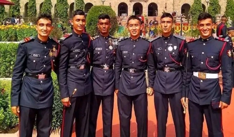 ఇంటర్ అర్హతతో 394 పోస్టులు.. అప్లై చేశారా?