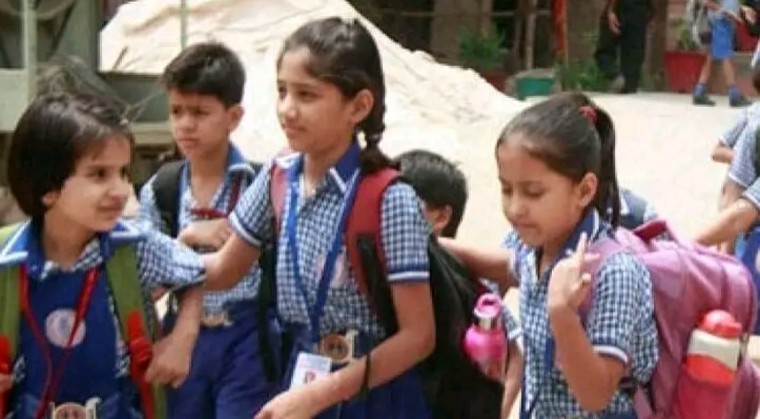 చలి తీవ్రతతో స్కూల్ టైమింగ్స్ మార్పు.. తల్లిదండ్రుల నుంచి ఇతర జిల్లాలకు విస్తరణ డిమాండ్!