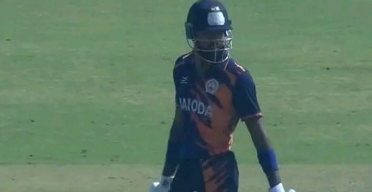 విజయ్ హజారే ట్రోఫీలో 'హార్దిక్' సునామీ: ఒకే ఓవర్లో 5 సిక్సర్లతో విదర్భ బౌలర్ల ఊచకోత!