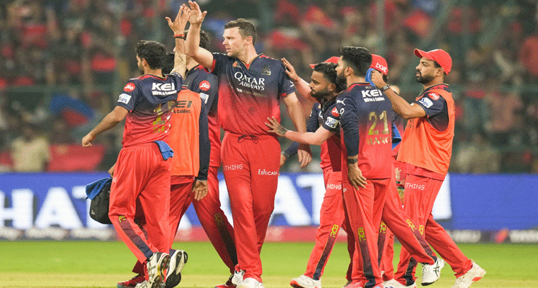 RCB vs SRH: ఐదో వికెట్ కోల్పోయిన హైదరాబాద్, కష్టాల్లో జట్టు