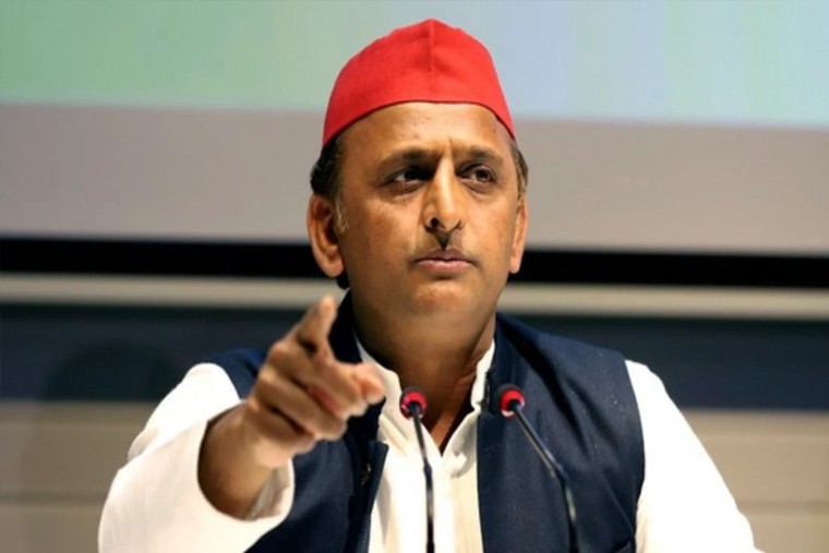 పాదాల పగుళ్లతో ఇబ్బంది పడుతున్నారా? ఐతే ఇలా చెయ్యండి

