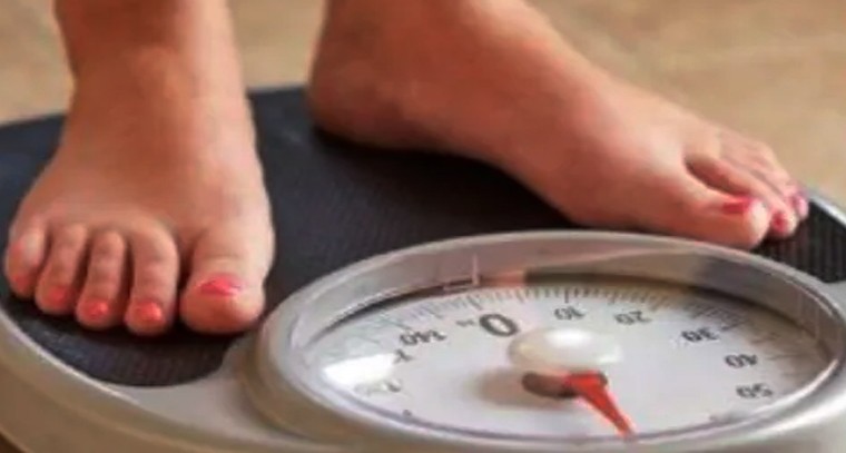 అధికబరువుతో ఇబ్బంది పడుతున్నారా? ఐతే రోజూ ఇలా చెయ్యండి. 

