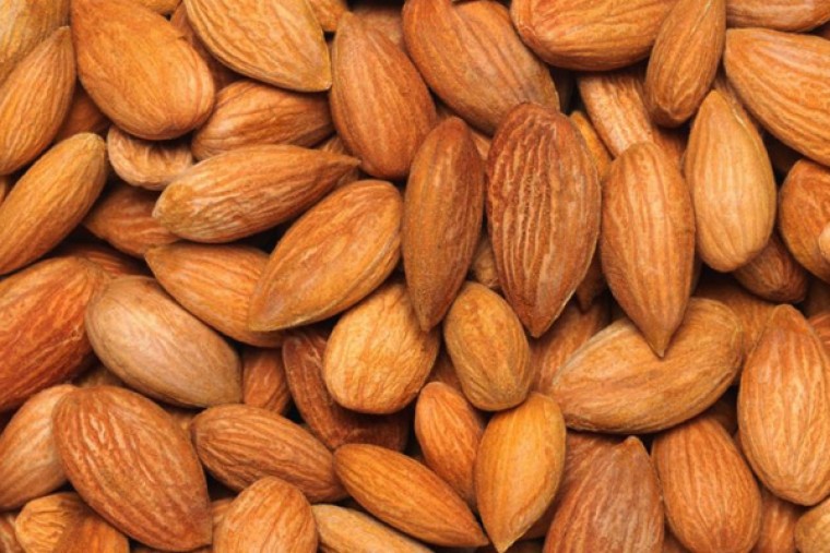 బాదం తింటే ఆరోగ్యానికి ఎంతో మేలు 


