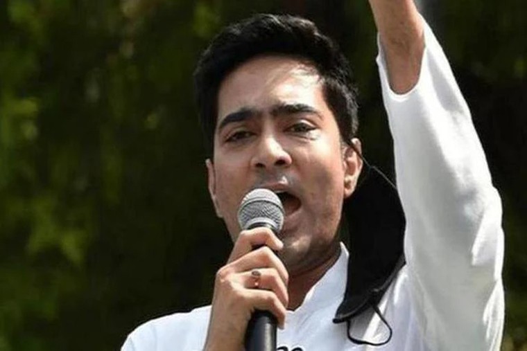 ముగిసిన మొదటి రోజు ఆట....భారీ స్కోర్ చేసిన ఆసీస్ 

