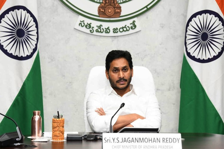  తొలి వన్డేలో 349 పరుగులు చేసిన టీమిండియా 

