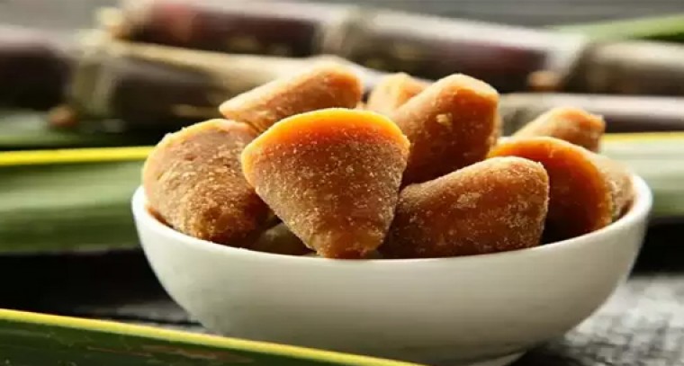 బెల్లం ఎక్కువగా తింటున్నారా ? ఐతే ఈ సమస్యలు వచ్చే ప్రమాదముంది 

