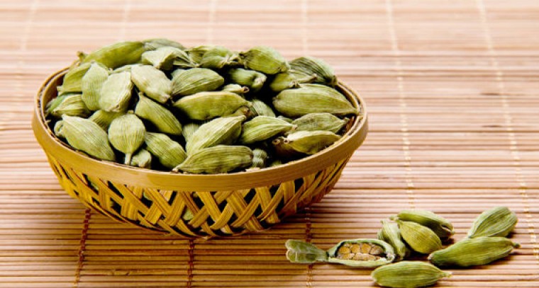 యాలకుల వల్ల కలిగే ఆరోగ్య ప్రయోజనాలు... 

