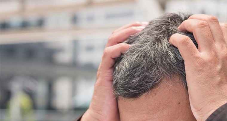 తెల్ల జుట్టుతో ఇబ్బంది పడుతున్నారా ... ఐతే ఇలా చేయండి... 

