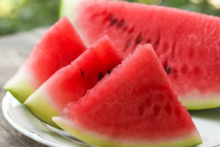 పుచ్చకాయ నిల్వచేస్తె ఏమవుతుందో తెలుసుకోండి....?
