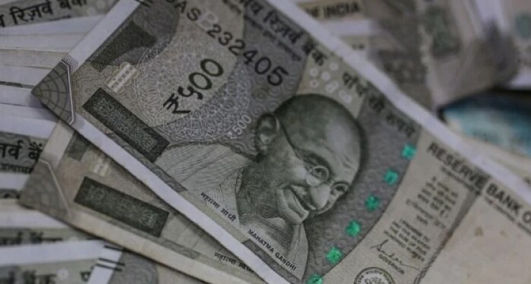 భారత స్టాక్ మార్కెట్లలో ఎఫ్‌పిఐల అమ్మకాల హోరు.. అండగా నిలిచిన దేశీయ ఇన్వెస్టర్లు!

