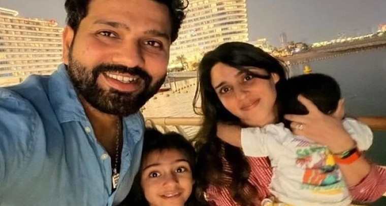 రోహిత్ శర్మ ఫ్యామిలీతో ఫారిన్ టూర్‌లో సందడి.. అహాన్ ఫస్ట్ బర్త్‌డే సంబరాలు!


