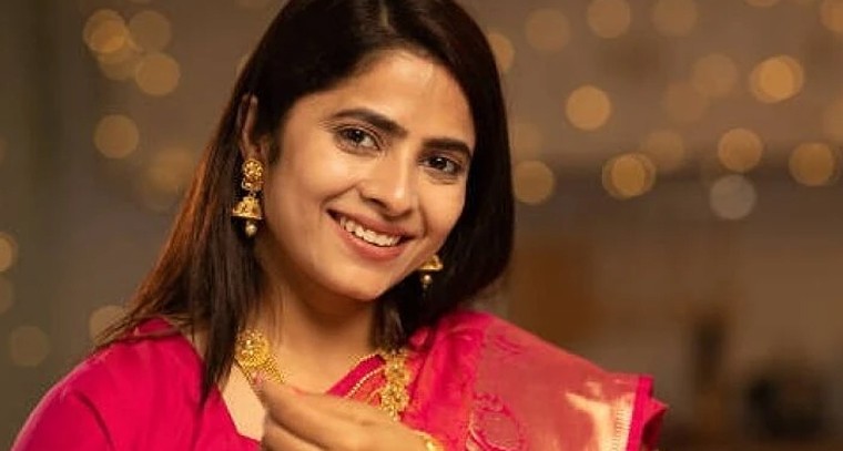 పండుగ హడావుడిలోనూ తళుక్కుమనండి.. అతివలకు కొన్ని చిట్కాలు!

