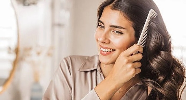 జుట్టు రాలడం ఆపాలంటే.. మీరు చేసే ఈ పొరపాట్లను మానుకోండి!

