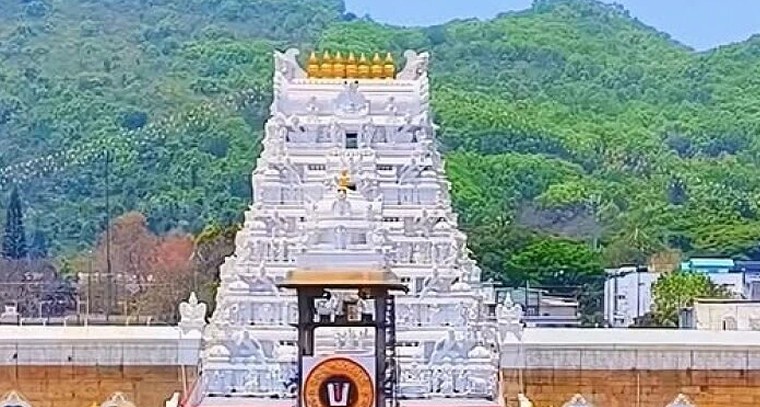 తిరుమలలో సాధారణంగా భక్తుల రద్దీ.. శ్రీవారి దర్శనానికి 10 గంటల సమయం!

