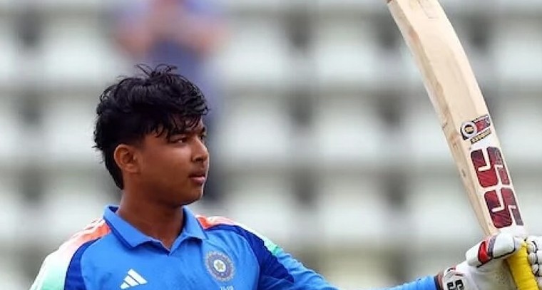 వైభవ్ సూర్యవంశీ.. సెంచరీ సంచలనం, తండ్రి స్ఫూర్తి!

