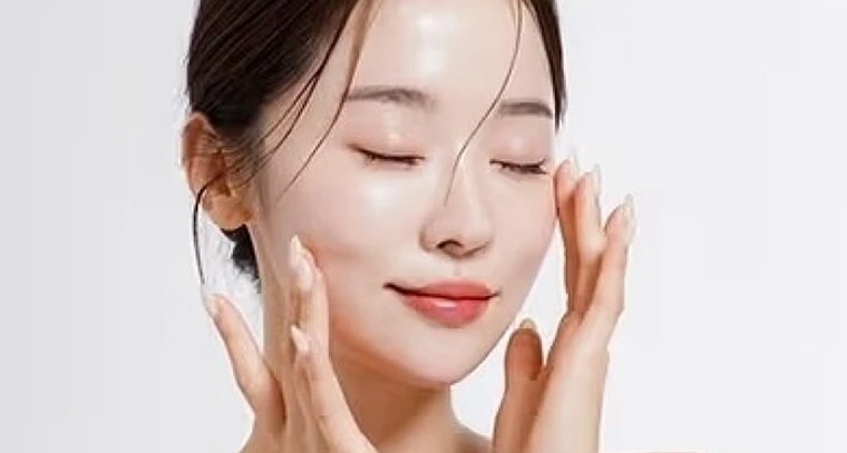 మెరిసే చర్మం కోసం కొరియన్ల 'సీక్రెట్ మంత్రం'.. కేవలం క్రీములు రాస్తే సరిపోదు!

