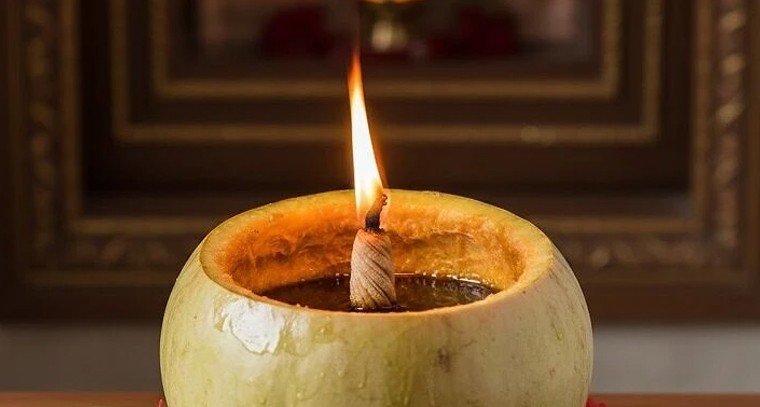 ఇంట్లో కూష్మాండ దీపం వెలిగిస్తే అద్భుత ఫలితాలు!

