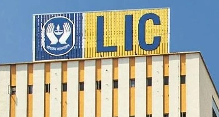 LIC పాలసీదారులకు బంపర్ ఆఫర్.. నిలిచిపోయిన పాలసీలను మళ్లీ యాక్టివేట్ చేసుకునే సువర్ణావకాశం!

