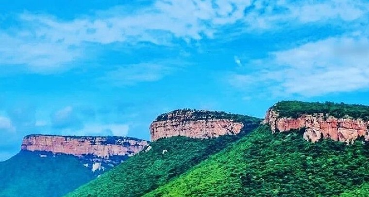 సప్తగిరి వైభవం.. మోక్షానికి మార్గదర్శిగా తిరుమల కొండల విశిష్ట చరిత్ర

